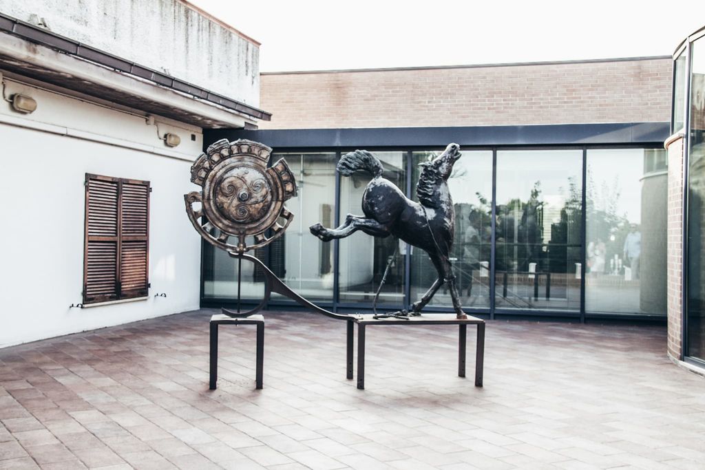 Ufficio Wilson S.r.l. - Scultura